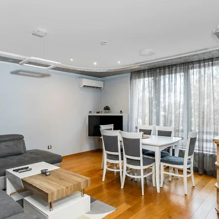 Modern 2bd In Mladost District - Free Parking By Flat Manager