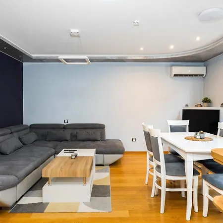 アパート Modern 2bd In Mladost District - Free Parking By Flat Manager ソフィア